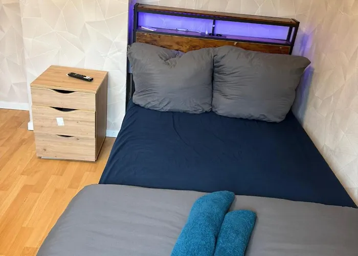 Einzelzimmer Mit Gemeinschaftsbad Ohne Kueche Apartmán *
