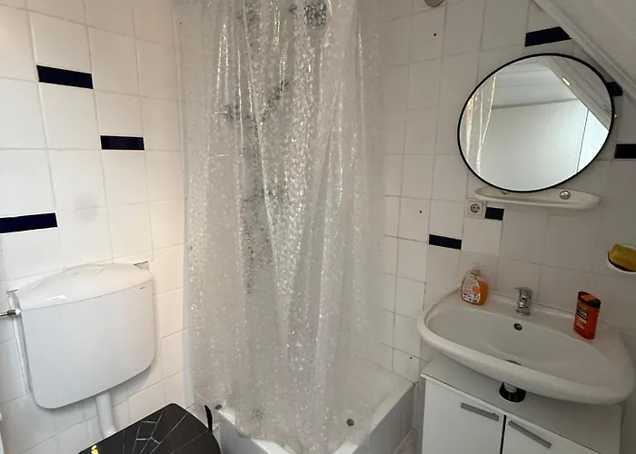 Einzelzimmer Mit Gemeinschaftsbad Ohne Kueche Nürnberg